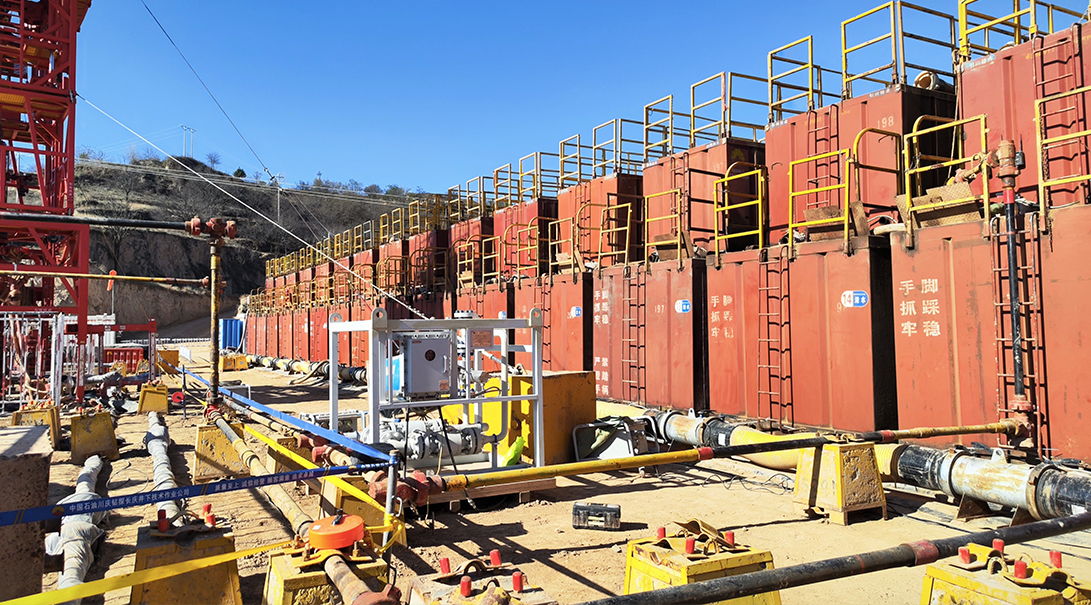 1701754717656eb75da1693